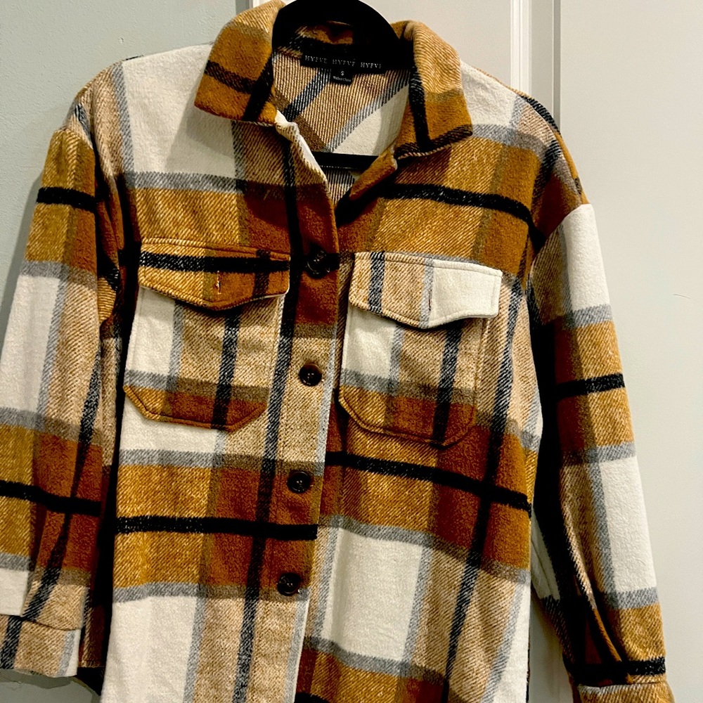 Shacket in excellent condition